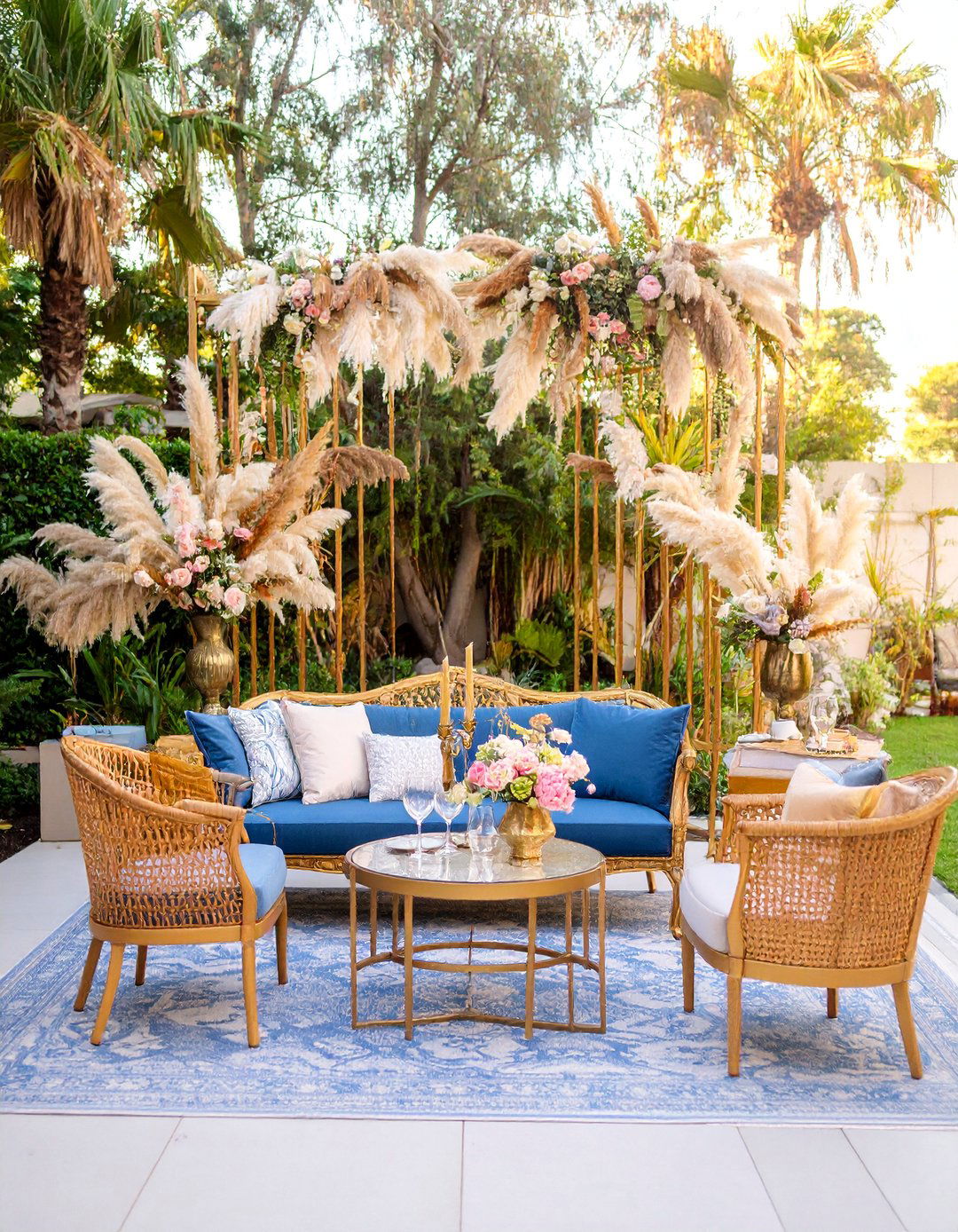 Art Deco Gatsby Wedding with Glamorous Elements - 25 Backyard Wedding Ideas
