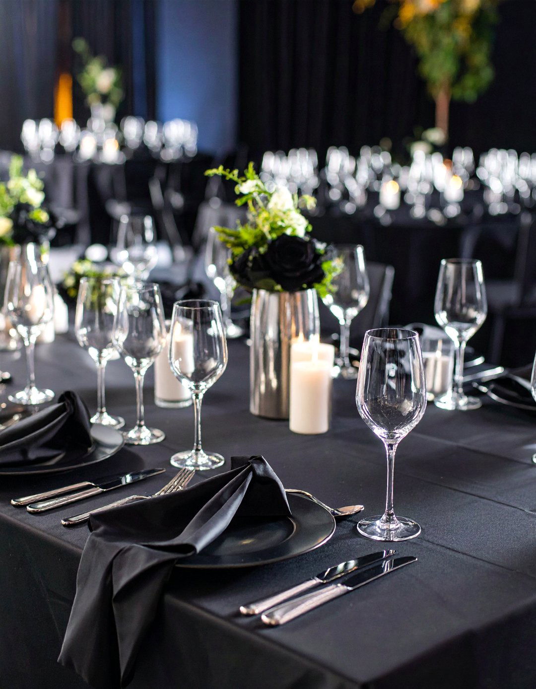 Black Sophisticate Wedding Design - 25 Black-Themed Wedding Ideas