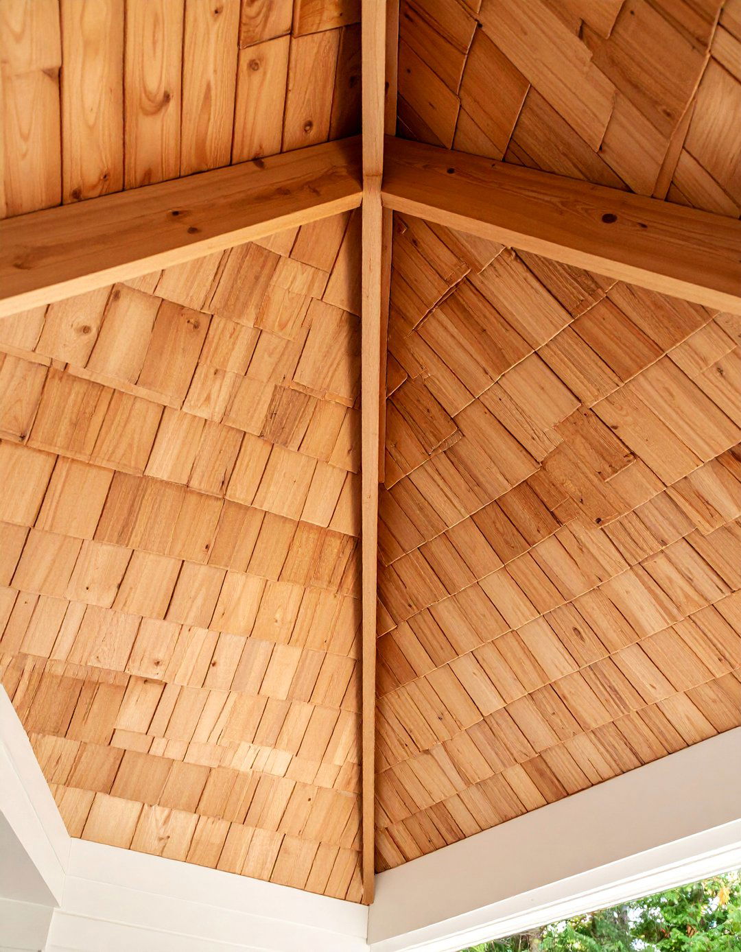 Cedar Shake Natural Texture - 25 Porch Ceiling Ideas