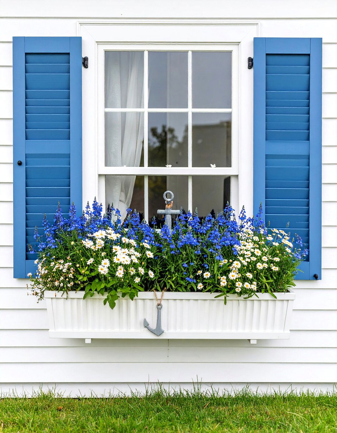 Coastal Window Box Breeze - 25 window box ideas