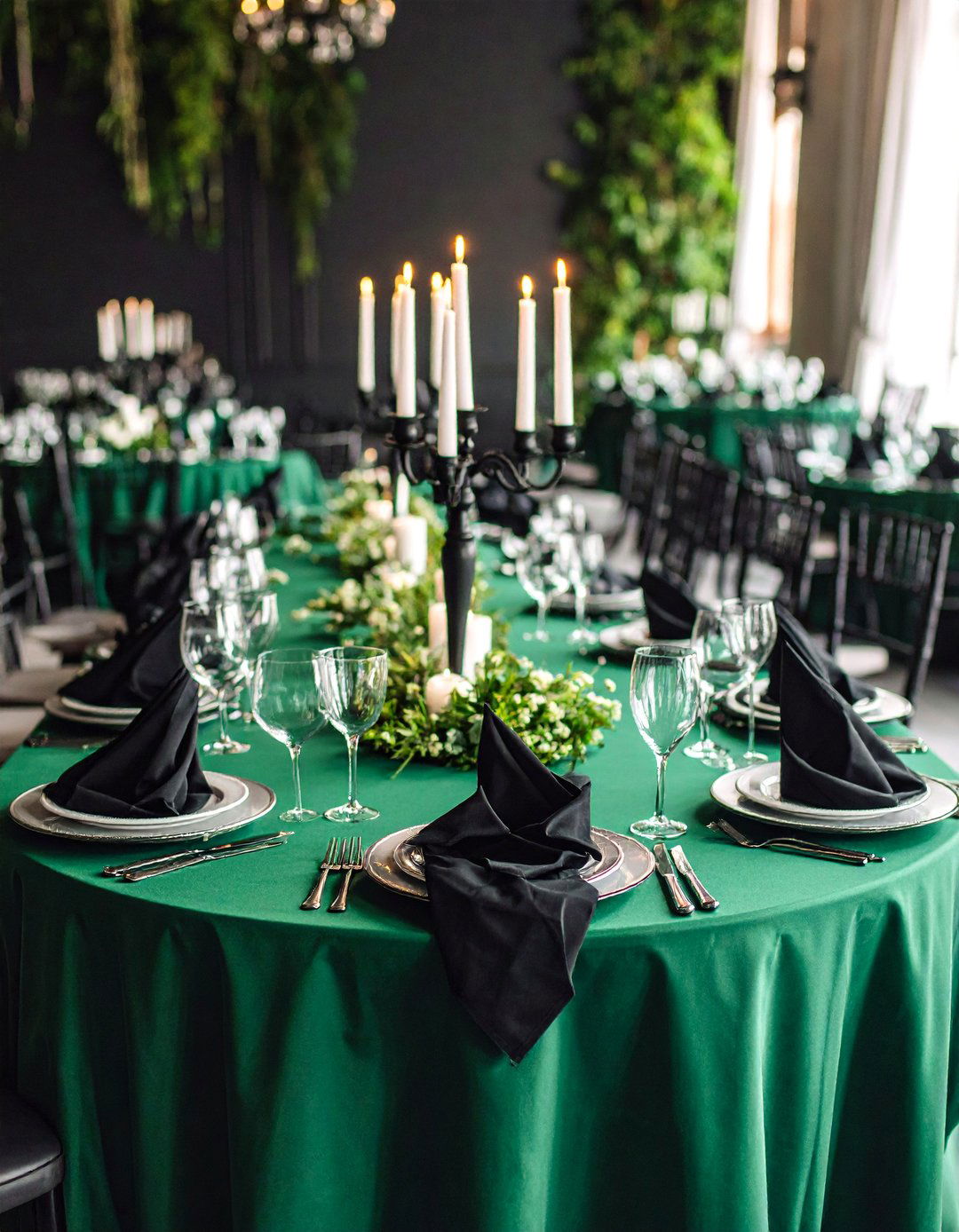 Emerald Green and Black Sophisticated Elegance - 25 Emerald Green Wedding Ideas