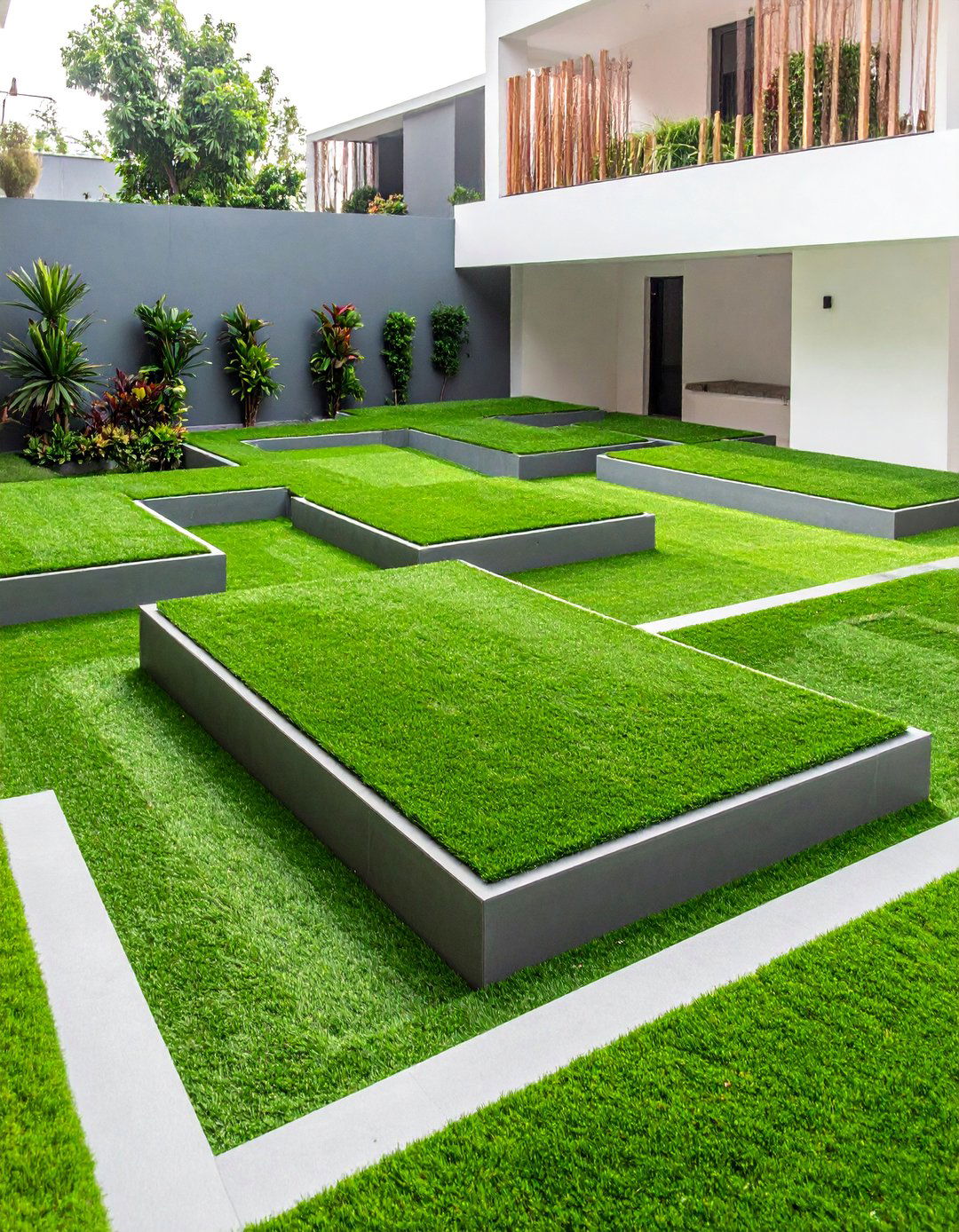 Geometric Pattern Design Layout - 25 Backyard Turf Ideas