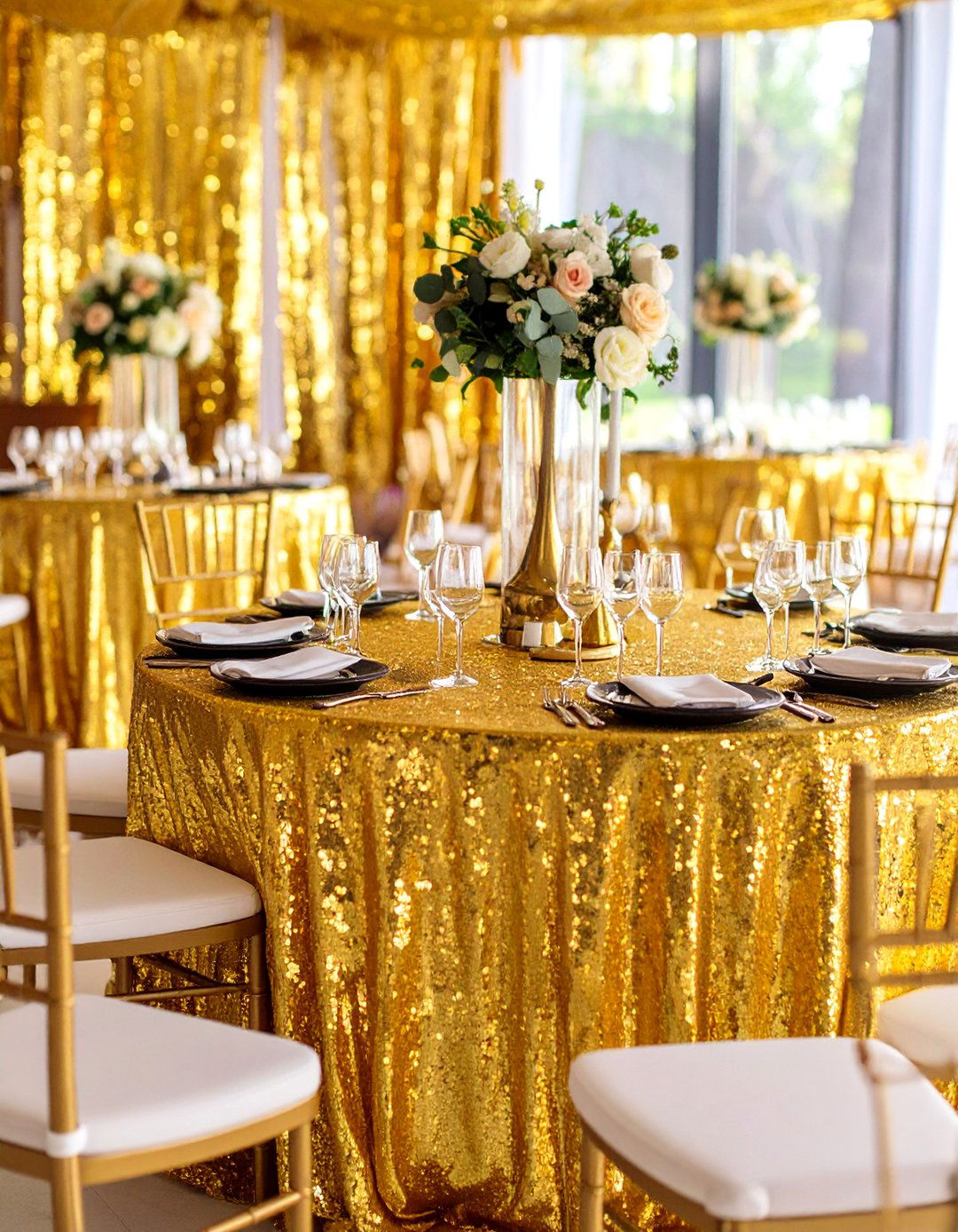 Gold Sequin Table Setting Wedding Design - 25 Great Gatsby Wedding Ideas