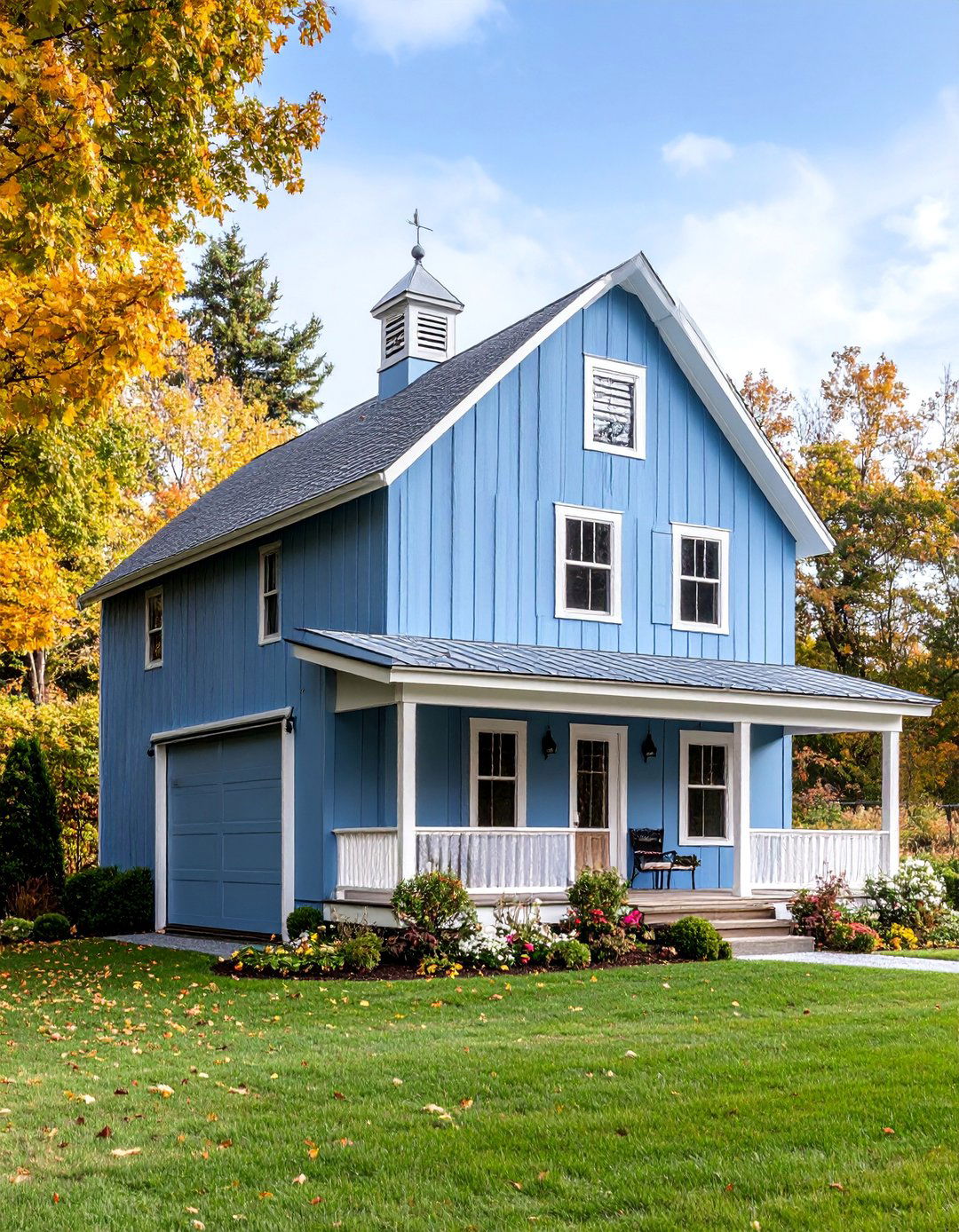 Light Blue Gambrel Roof Barn Style - 25 light blue house exterior ideas