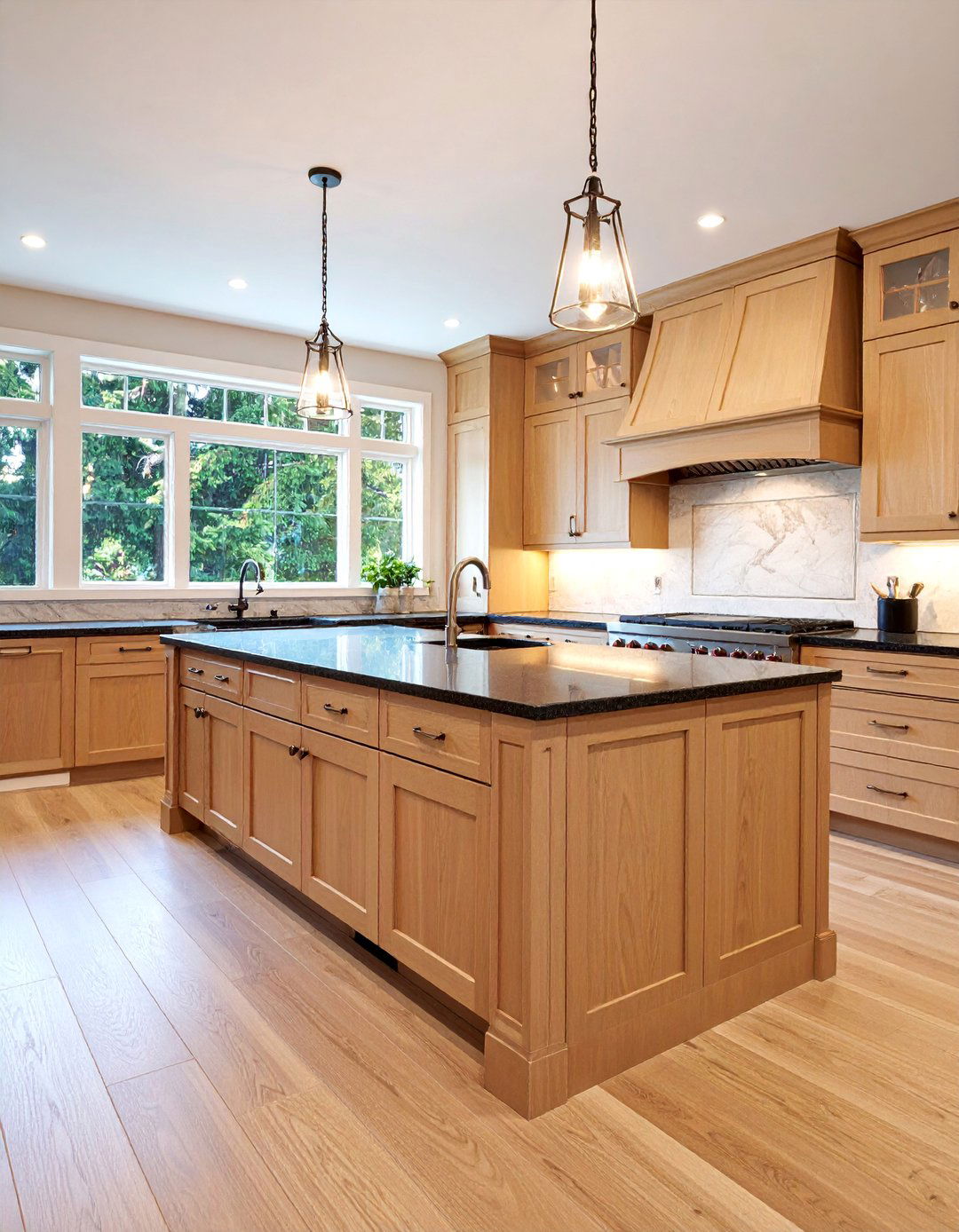 Light Maple Kitchen Cabinets with Dark Granite Countertops - 25 Maple Kitchen Cabinets Ideas