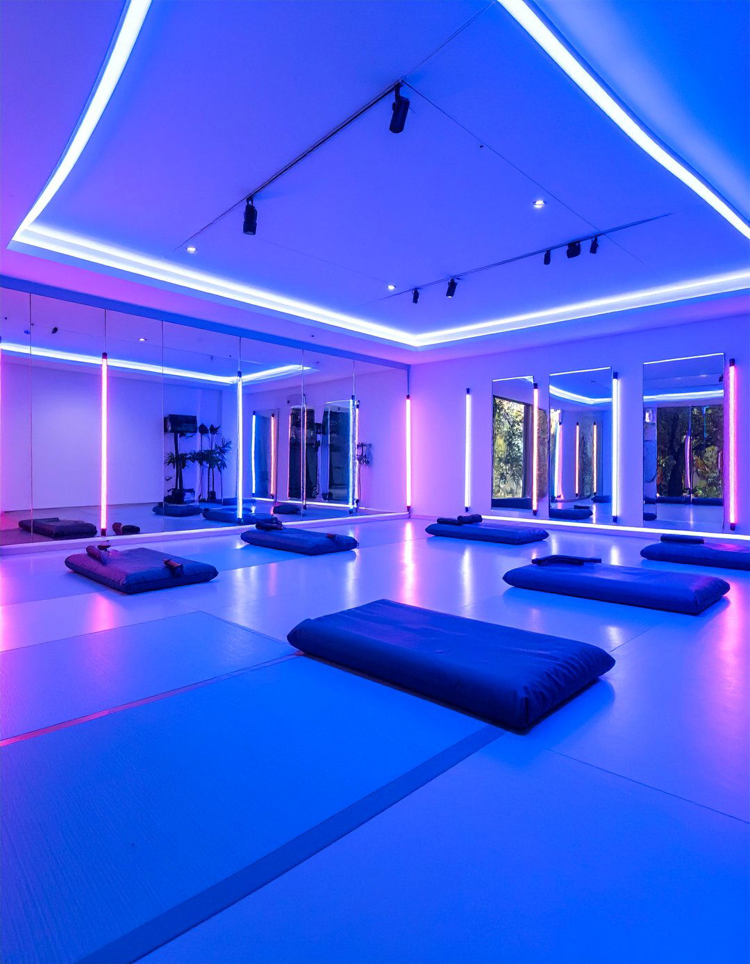 Lightsaber Training Dojo with Practice Area - 25 Star Wars Man Cave Ideas