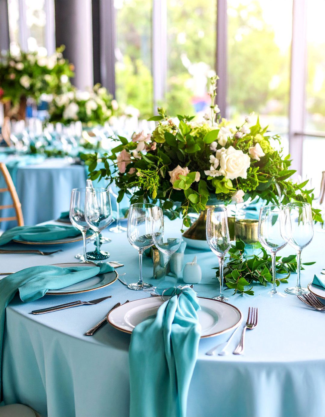 Modern Fabric Draping and Textile Centerpiece Art - 25 Wedding Table Decoration Ideas