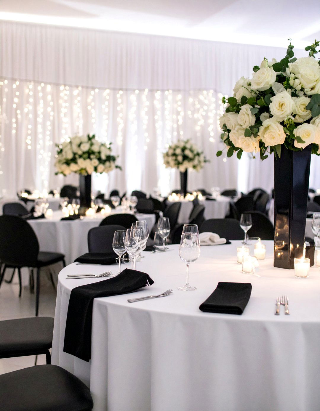 Modern Minimalist Black and White Reception - 25 Black and White Wedding Ideas