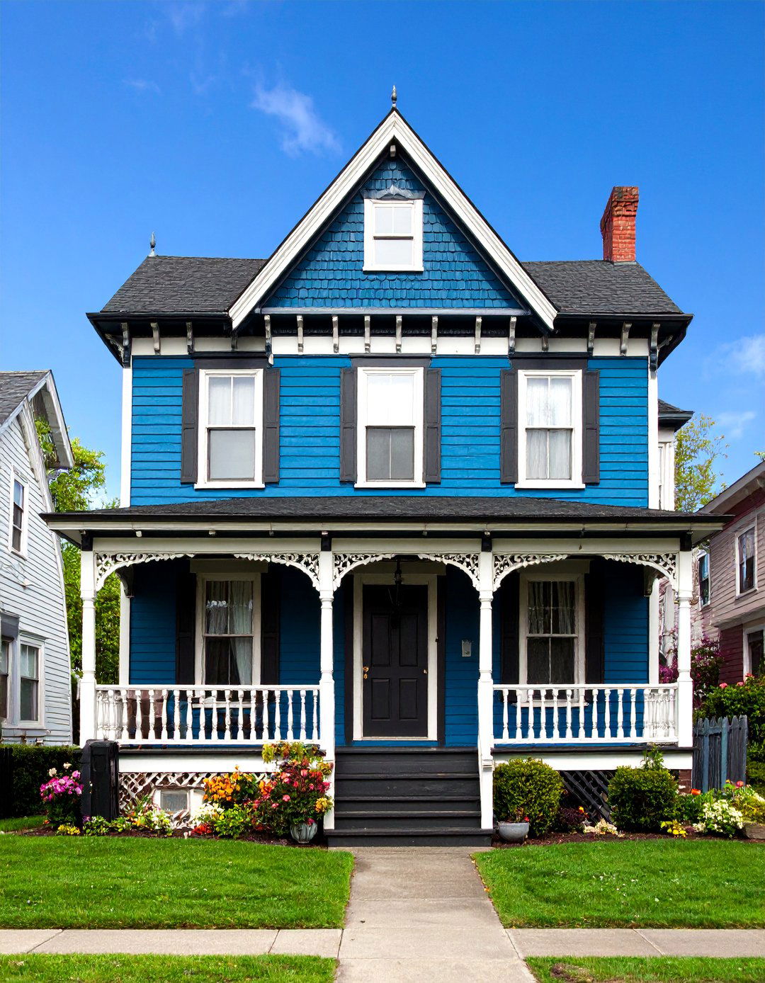 Queen Anne Victorian Dark Blue with Black Trim and Turret - 25 Dark Blue House With Black Trim