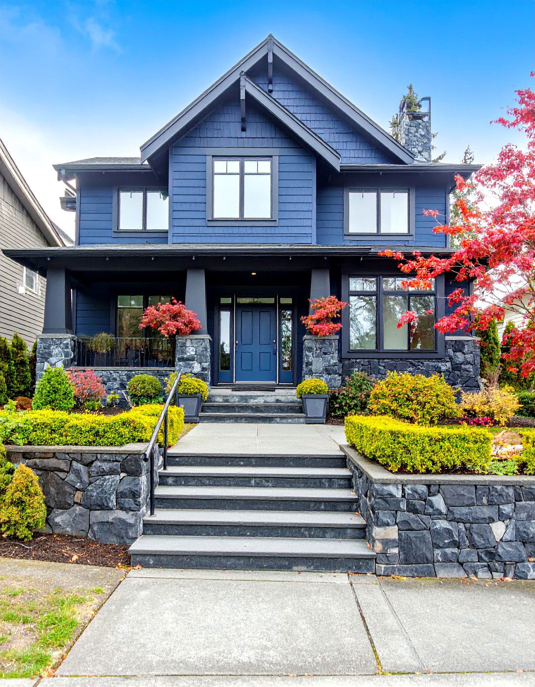 Split Level Dark Blue with Black Stone Accents - 25 Dark Blue House With Black Trim