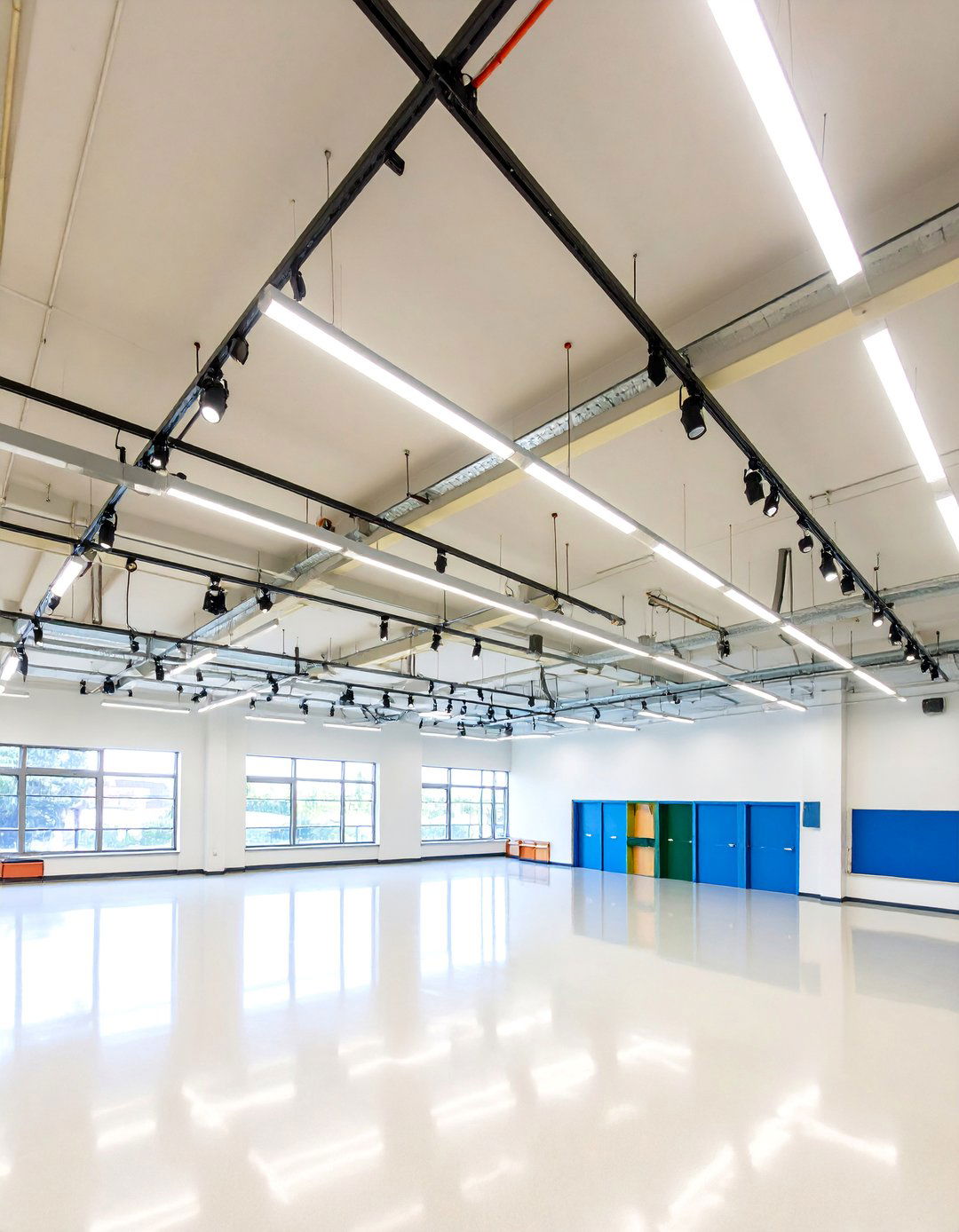 Track Lighting Classroom System - 25 Classroom Lighting Ideas