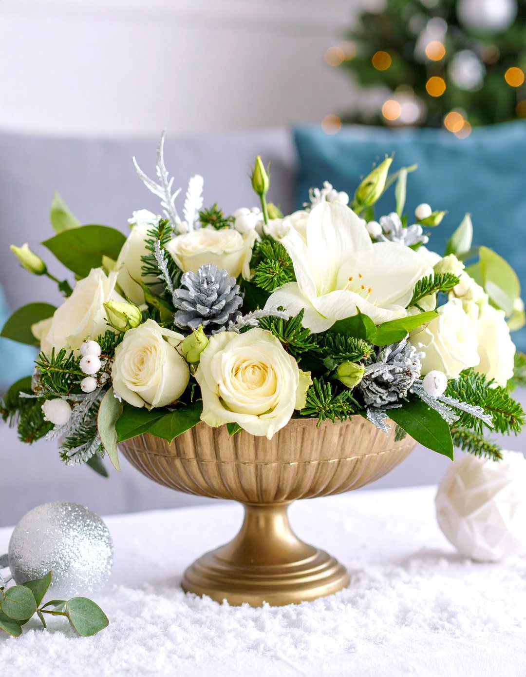 Winter Wonderland Bowl with White Elements and Sparkle - 25 Dough Bowl Decor Ideas